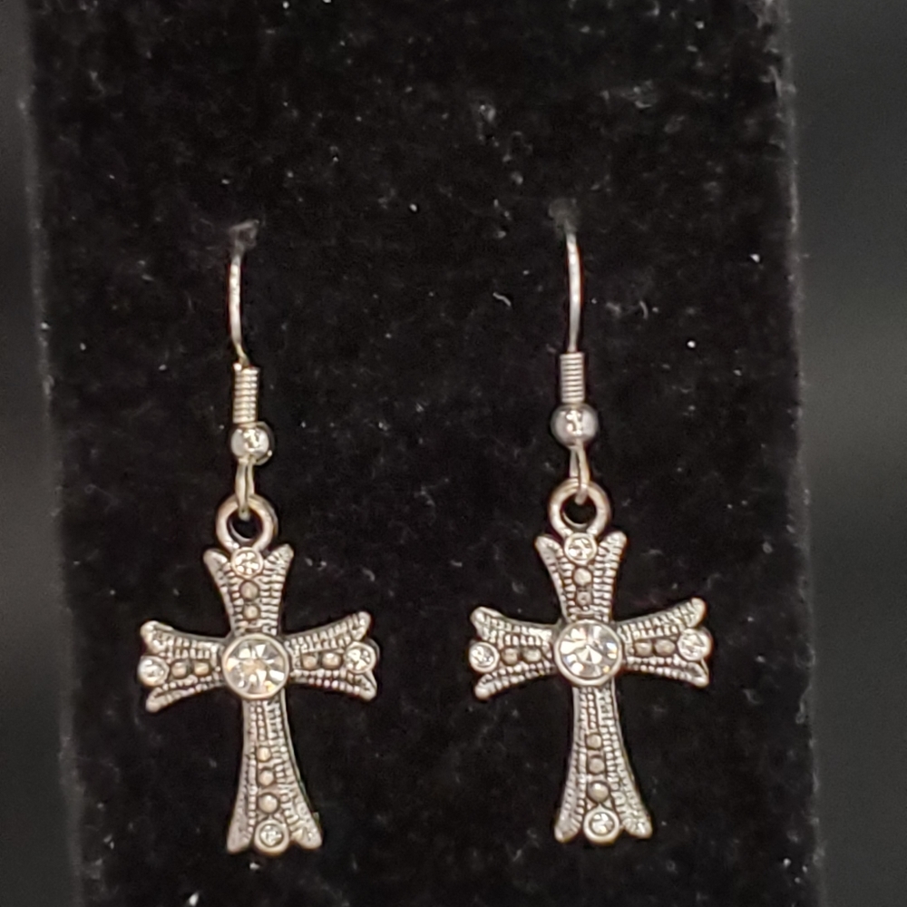 Earrings - Picture 5 of 6